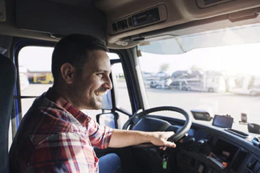 The Science of Comfort: How Ergonomic Delivery Truck Seats Combat Driver Fatigue